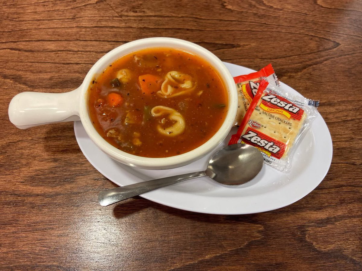winkinglizard's tweet image. Warm up on a chilly day with our homemade soups or chili! 🥣🦎 🥶 

Did you know?! 🤔 All our soups are made from scratch! 🍲

What's your favorite Lizard soup? Tell us below! 👇

📅 View our daily &amp;amp; weekly soup calendars: winkinglizard.com/menus

#homemadesoup #madefromscratch