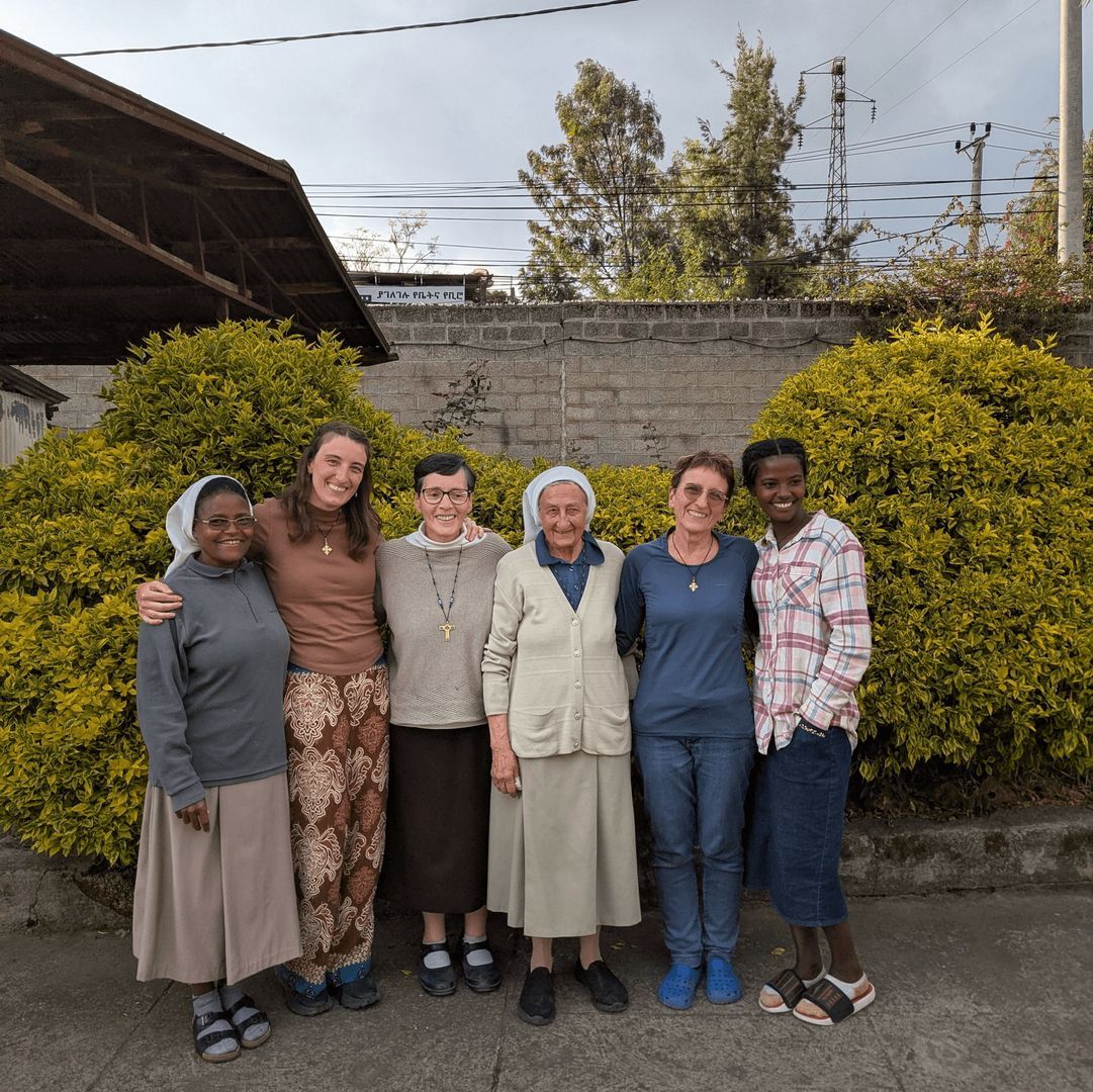 _SOHTIS's tweet image. ’A Journey that Leaves a Mark’ - In our latest blog, Alice shares reflections from her recent time in Ethiopia. Read her stories of resilience, compassion, and hope as she visited those working with survivors of human trafficking.
Read more here: buff.ly/o18ZCkp