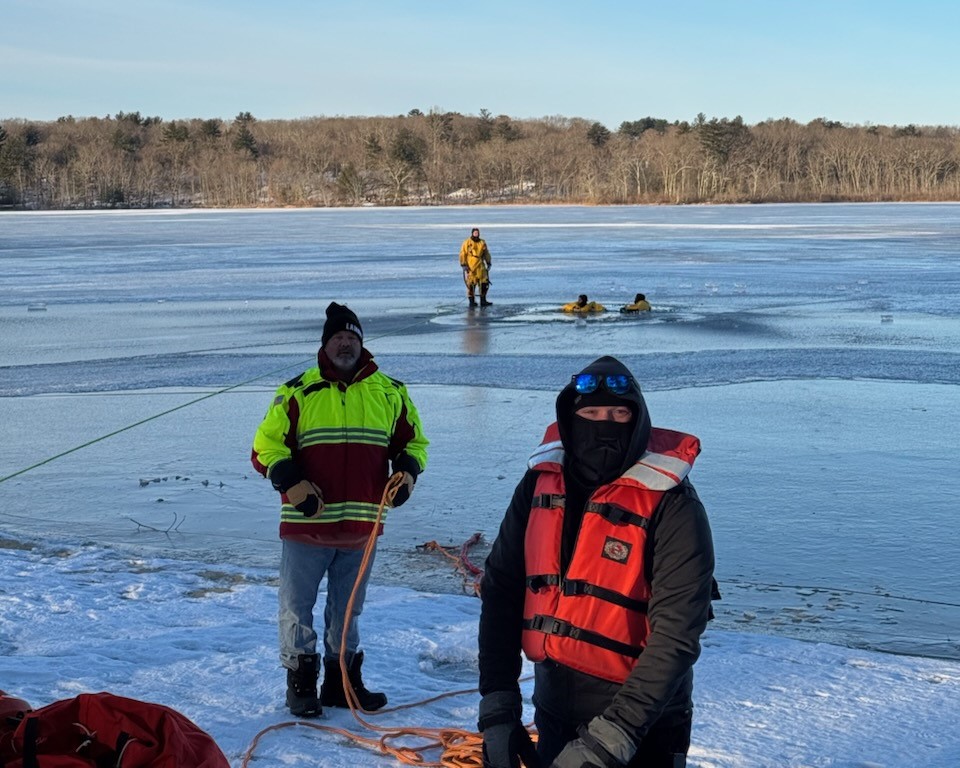 Holliston Fire tweet media