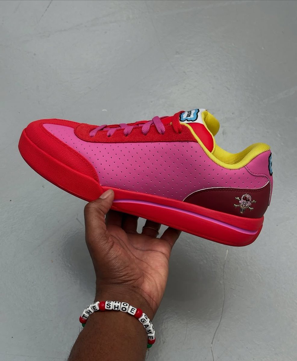 Ovrnundr's tweet image. Reebok Board Flip 2026 Colorways 🛹 

• $150

- Blue = June
- Black = October 
- Pink = December 

📷 @TheShoeGame