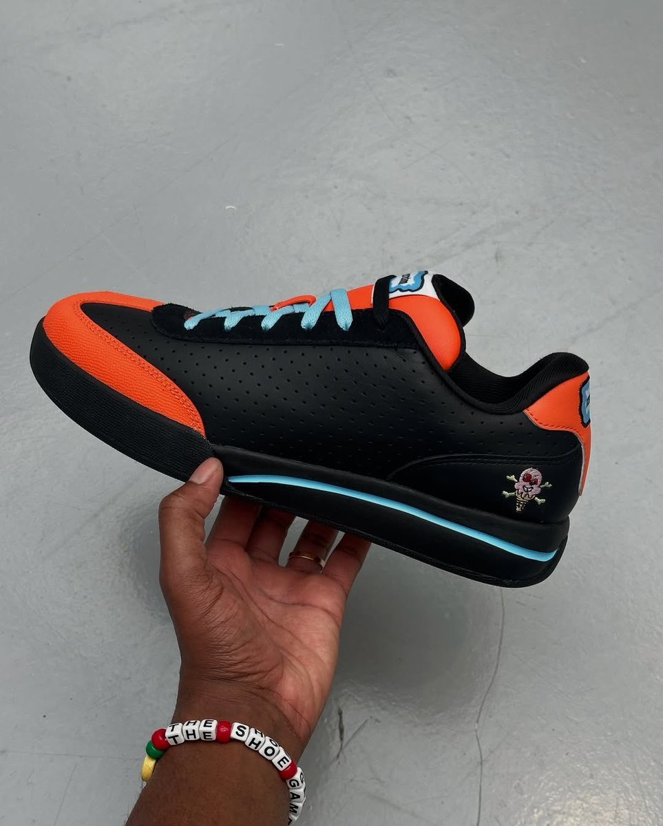 Ovrnundr's tweet image. Reebok Board Flip 2026 Colorways 🛹 

• $150

- Blue = June
- Black = October 
- Pink = December 

📷 @TheShoeGame