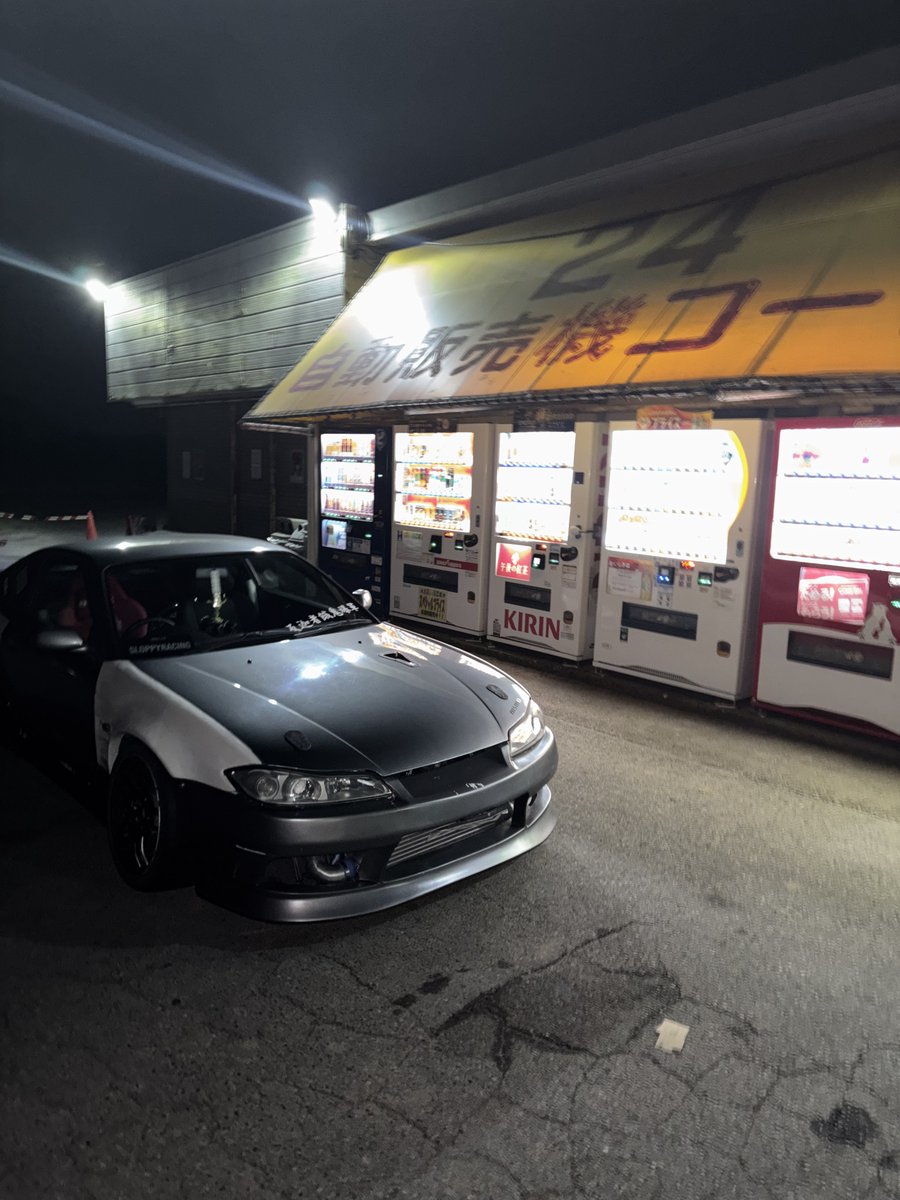 iks_15's tweet photo. 久々シルビアでここ
相変わらず5500以降吹けない
燃料系なんだろうけど自分で交換するの怖くて作業出来ない🥹
車検切れる前にCLR持ってくかー？🥹 https://t.co/S2OHGPa5F6
