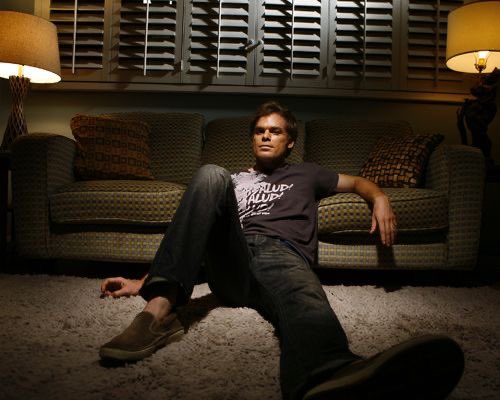 me at 3am realizing i dont have a bond with anyone anymore