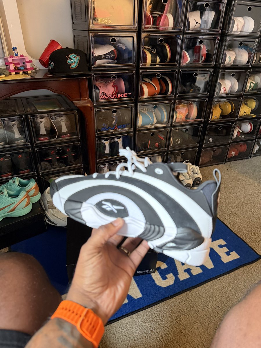 Mail call!! 📦 <a href="/SOLELINKS/">SOLELINKS</a> <a href="/Reebok/">Reebok</a> #shaqnosis