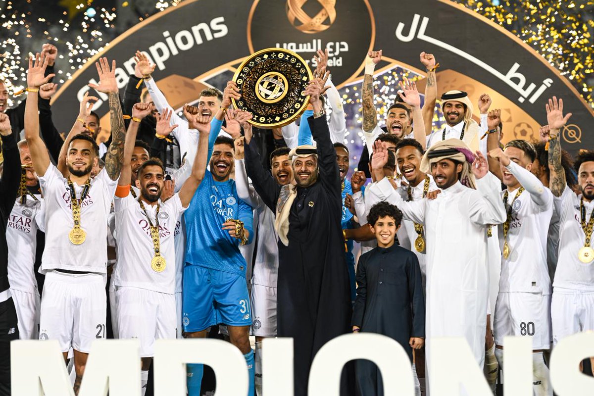 QSL_EN's tweet photo. 📸From the crowning of Al Sadd as the champions of the #SuperShield 🏆
#AlSaddShababAlAhli | #QatarUAESuperCup https://t.co/pYCoM6hAUL