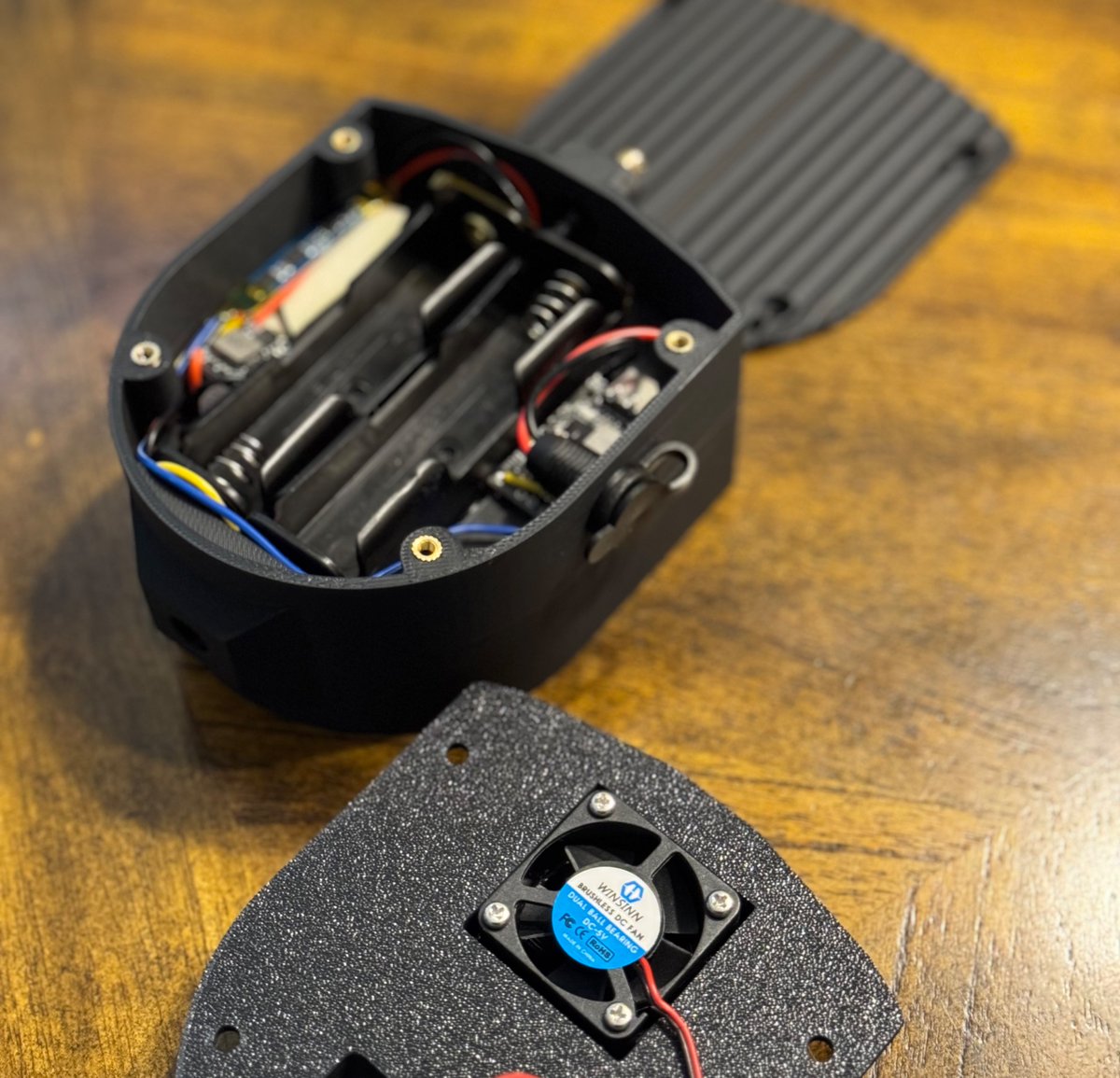 Lμke Swi☨zer tweet media