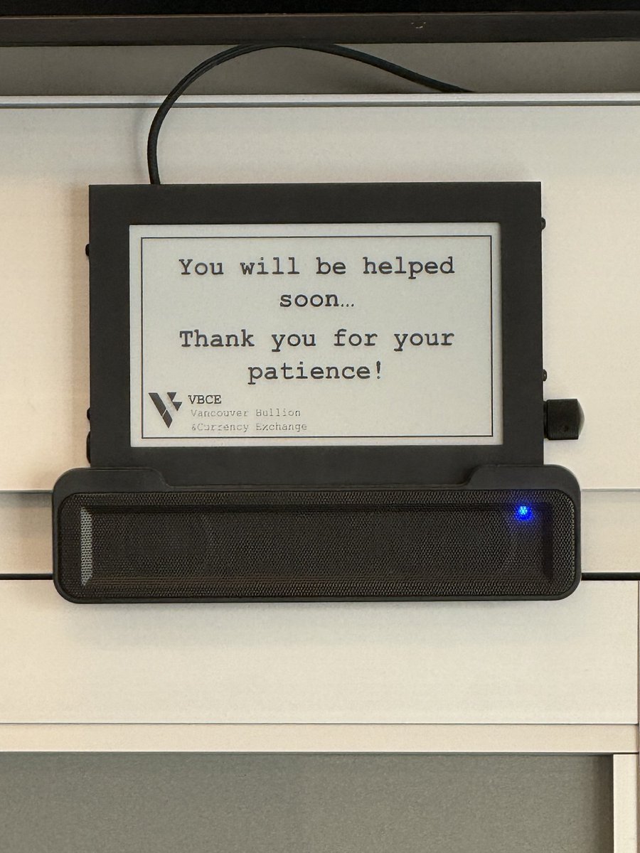 basedderek's tweet image. been in line now for 40 minutes waiting to exchange some currency

absolutely crazy

this is exactly what stablecoins solve

one tap on your phone, instant settlement, better rates, no lines

the tech exists right now, teams like @blend_money are working on it

honestly feel like…