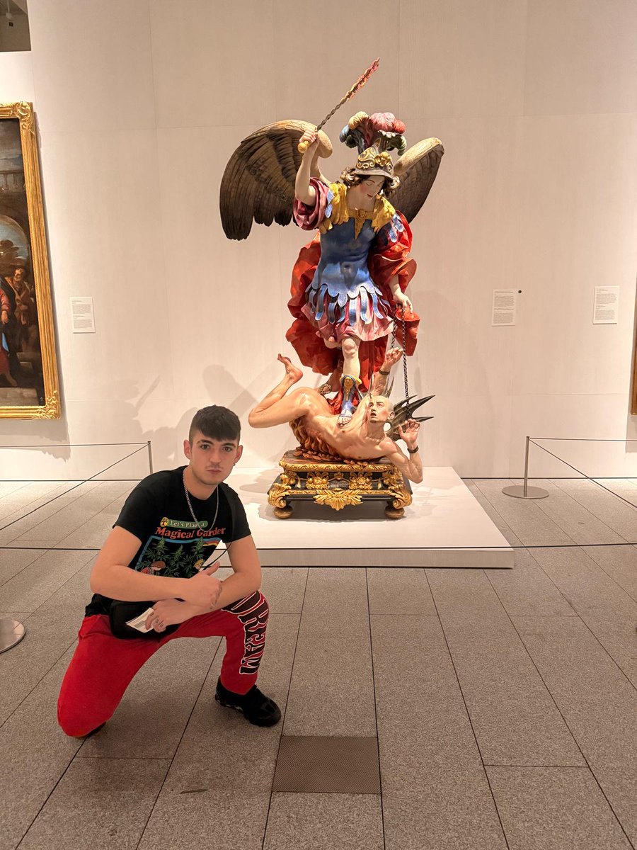 Ruski_Master/BCN💸 tweet media