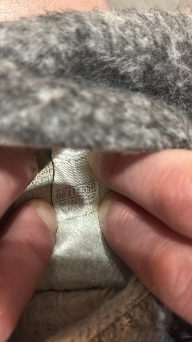 HodgeMiss's tweet photo. @marksandspencer Hello, purchased these slippers on 21/12/25 at the Kingston store as a Christmas gift. They are already coming away on the shoe &amp; sole plus the sole is wearing away. Foolishly did not keep receipt as expected them to last! Any advice please? https://t.co/5y3yCJwcq6