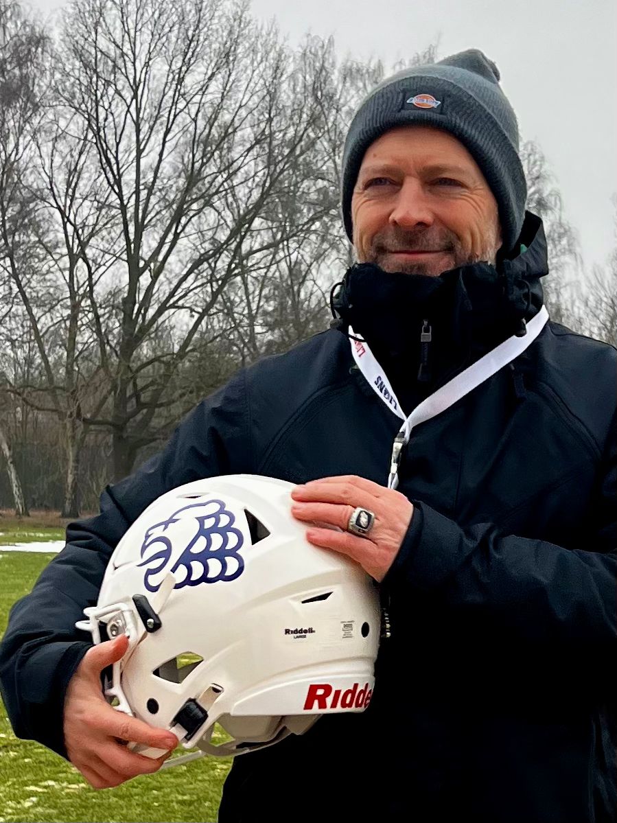 Honored to be the new headcoach of the Braunschweig Junior Lions, competing for a national championship. There is no Club with greater heritage in Germany.  Looking forward to it