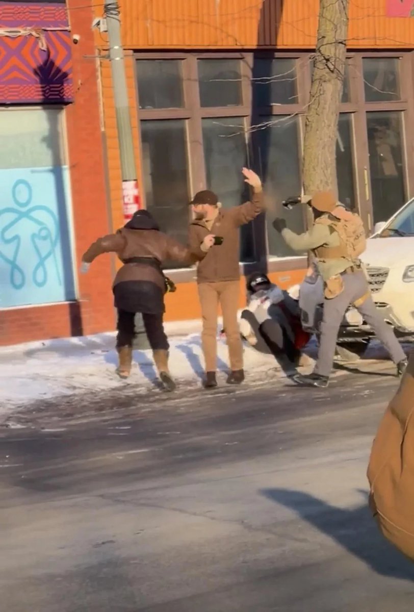 Molly Ploofkins tweet media