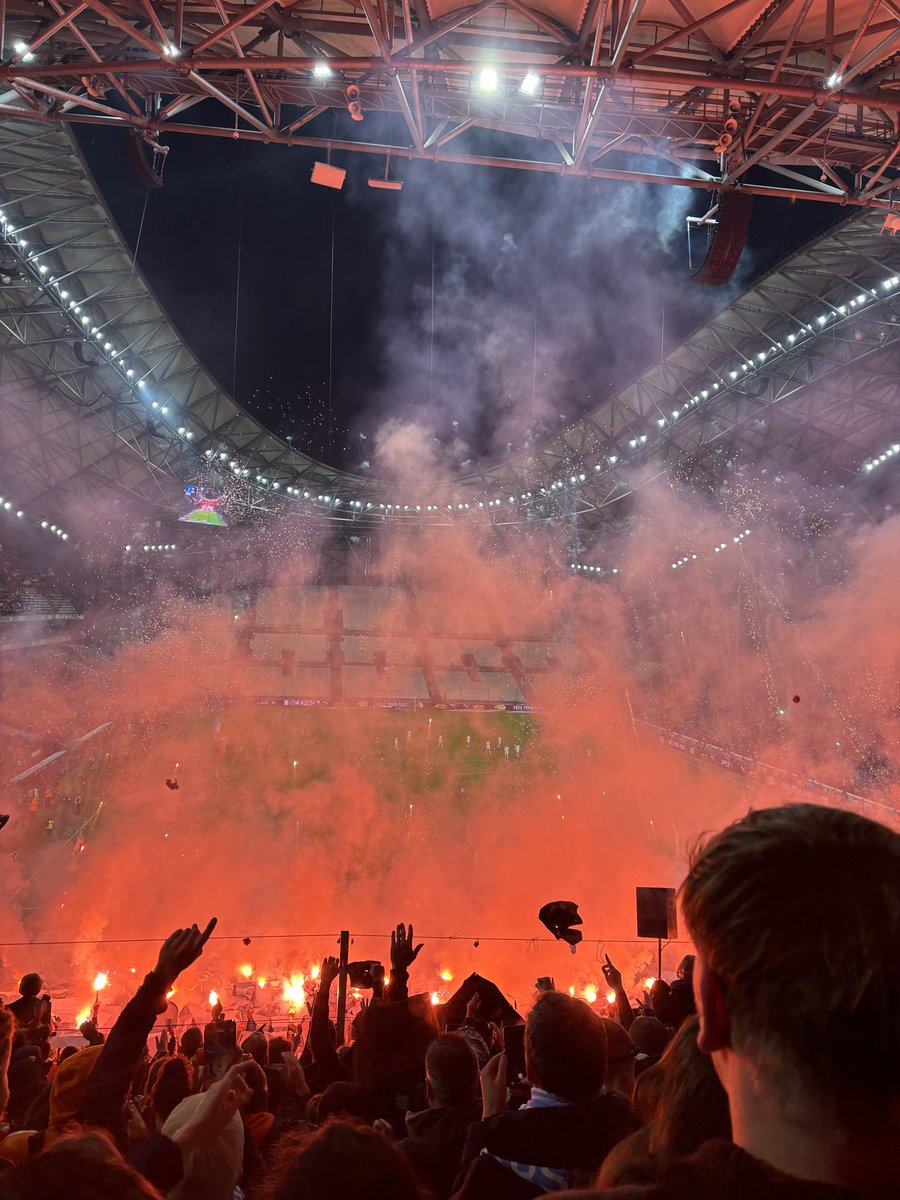 Florian1384's tweet photo. 🔥🌋
#OMRCL #SW87 https://t.co/9H5FR136cw