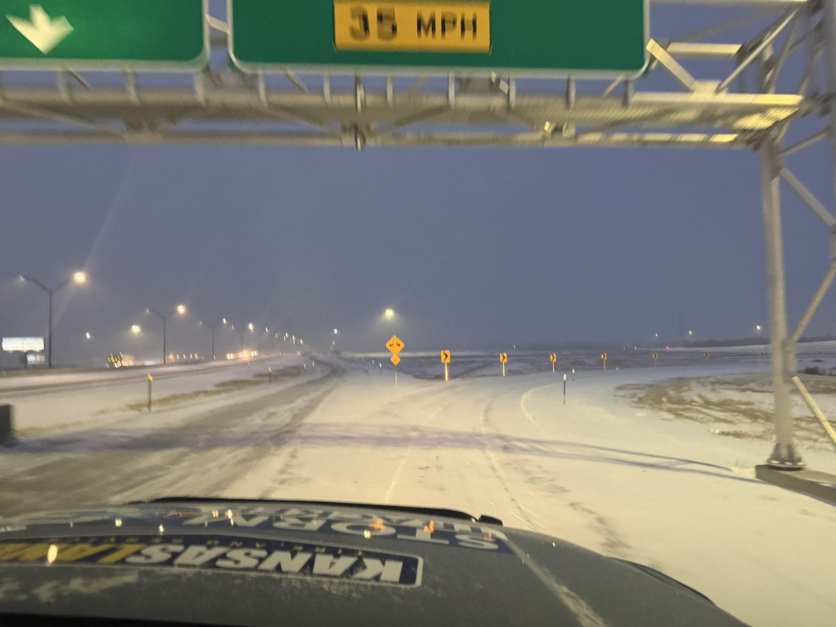 Meteorologist Lucy Doll tweet media