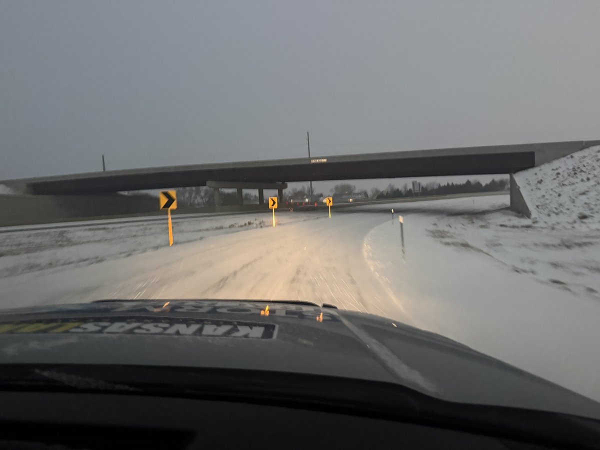 Meteorologist Lucy Doll tweet media