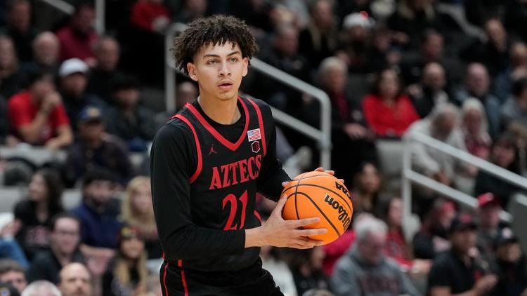Miles Byrd in the win over UNLV #NBADraft 

— 23 PTS
— 5 ASTS
— 1 REB
— 4 STLS
— 7/8 FG
— 5/5 3P
— 4/4 FT
