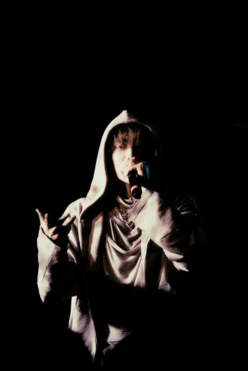 KFuseEnt's tweet photo. 🌊 “Into the Oce@n” hits Atlanta.
@ocean__park’s first solo tour stop turned the city into a roaring shoreline as fans sang every word back to him, wave after wave. 

📸 by Andy
✍️ by @2moodz_blue
https://t.co/xQUfhGXKoe

#JUNHEE #KorUS #K_Fuse #K_Fuse_Koverage #ConcertReview https://t.co/am9Dpdqvrx