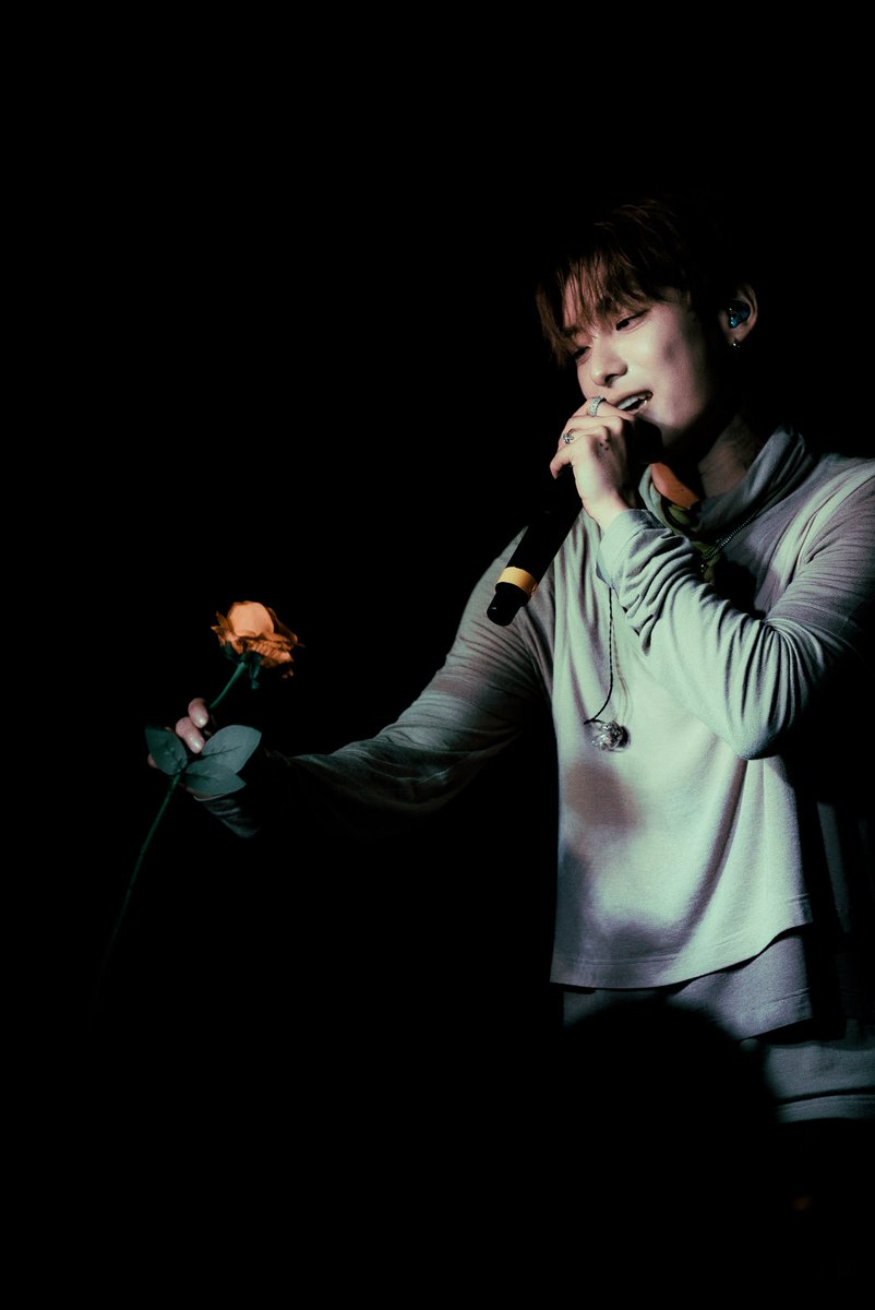 KFuseEnt's tweet photo. 🌊 “Into the Oce@n” hits Atlanta.
@ocean__park’s first solo tour stop turned the city into a roaring shoreline as fans sang every word back to him, wave after wave. 

📸 by Andy
✍️ by @2moodz_blue
https://t.co/xQUfhGXKoe

#JUNHEE #KorUS #K_Fuse #K_Fuse_Koverage #ConcertReview https://t.co/am9Dpdqvrx