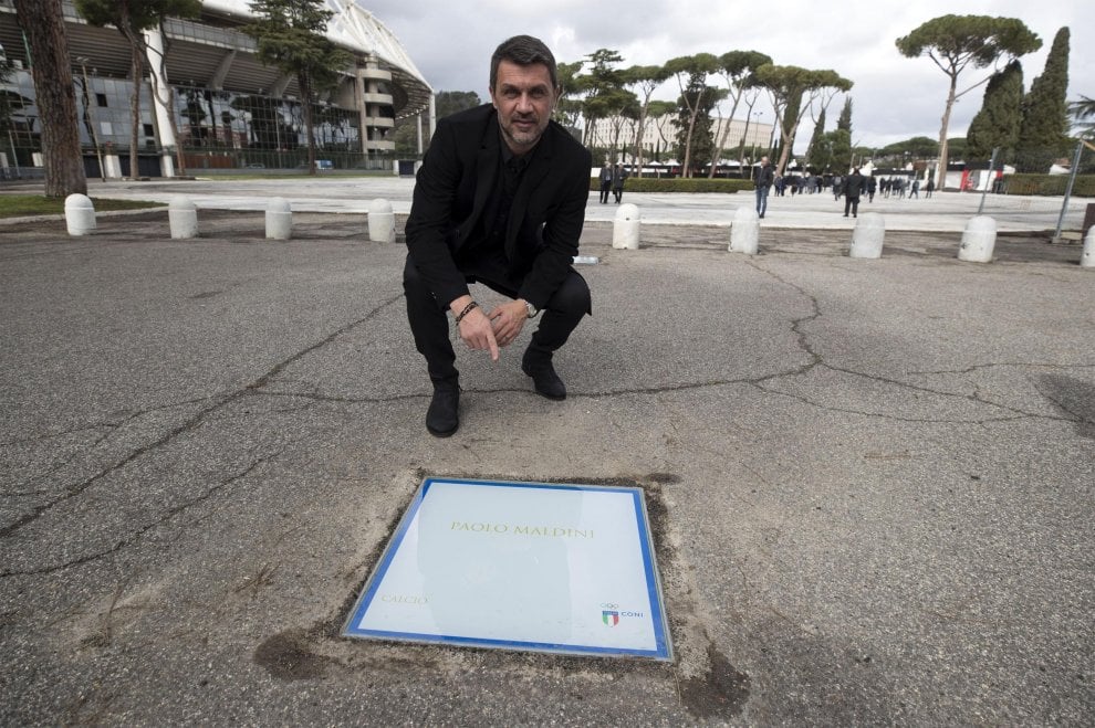 Paolo Maldini Fans tweet media