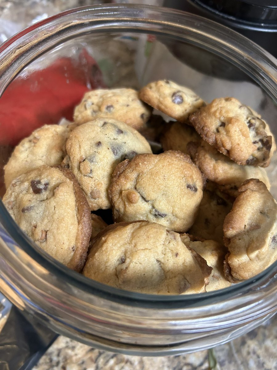 Scary Carrie tweet media