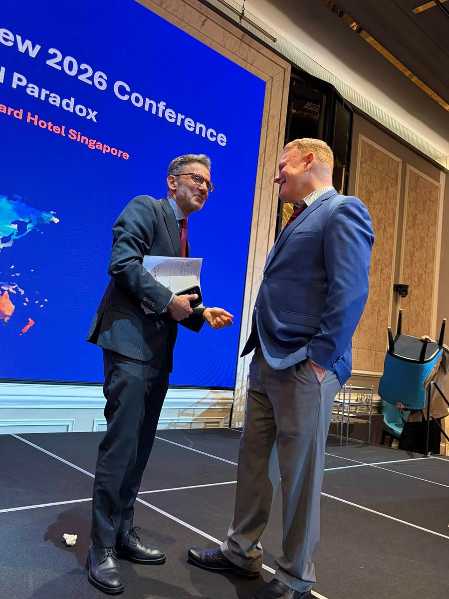 PaulFDavis's tweet photo. Paul with Steven Solomon, Principal Legal Officer at the World Health Organization 🌎 specializing in global health law, negotiations policy and pandemic emergency response. (2005-present)

https://t.co/39C3qlES2s 
https://t.co/eNxr8BZF9l 
RevivingNations@yahoo,com

#leadership https://t.co/dy60sGDTC6