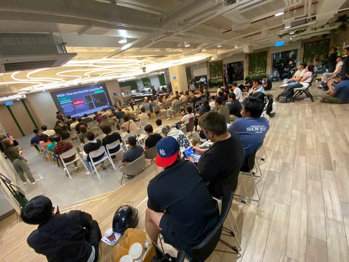 bitpinas's tweet photo. LOOK: A diverse set of audiences have joined the first-ever BitBulaga IRL event for 2026, Unfiltered 2026—The Next Play.

Ang mga tito, GCrypto's @helloluis, with traders & content creators @titovlogs77, @KuyangGerome, and @Crypto4chun , presented what they think would be the narrative for the crypto industry this 2026.

BitBulaga: Unfiltered 2026—The Next Play is organized by market operator @museigen_io and e-wallet app @gcashofficial.
