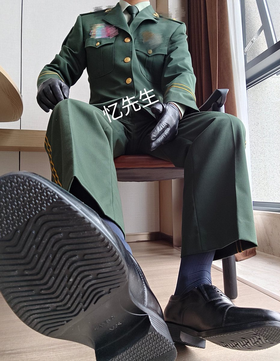 忆先生 tweet media