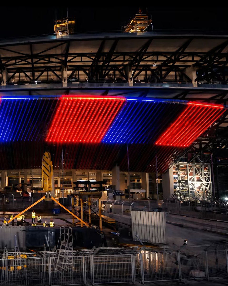Esto ya es mejor que el puto proyector de segunda mano que uso Florentino para el Bernabéu