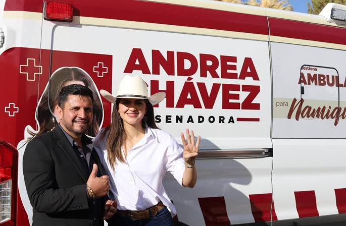 👩‍🦰RATIFICAN MEDIDAS CONTRA ANDREA CHÁVEZ🚫

El Tribunal Electoral de Chihuahua confirmó las medidas cautelares contra la senadora Andrea Chávez por presuntos actos anticipados de campaña.

El caso se centra en ambulancias y consultorios médicos rotulados con su nombre, imagen y