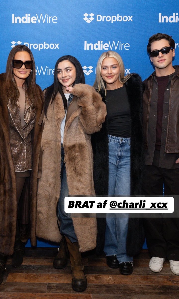 nicole07133's tweet image. Meredith, Chloe, and Brooks with Charli XCX