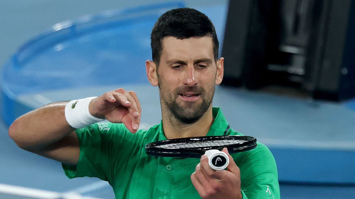 CGTNSportsScene's tweet image. 🎾🤩An even 400 in Grand Slams and 102 at the #AustralianOpen. #NovakDjokovic just keeps setting tennis records.

🇷🇸💪The 24-time major winner became the first player to reach 400 wins in #GrandSlam singles when he beat Botic van de Zandschulp 6-3, 6-4, 7-6 (4) on Saturday night.