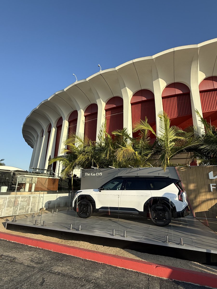 RunningTurtle🐢🩵💫 tweet media