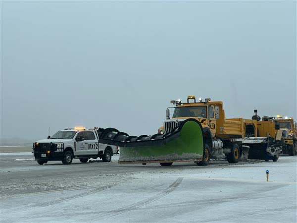 Yes, it’s cold outside ❄️ but DAL crews are locked in. 😤