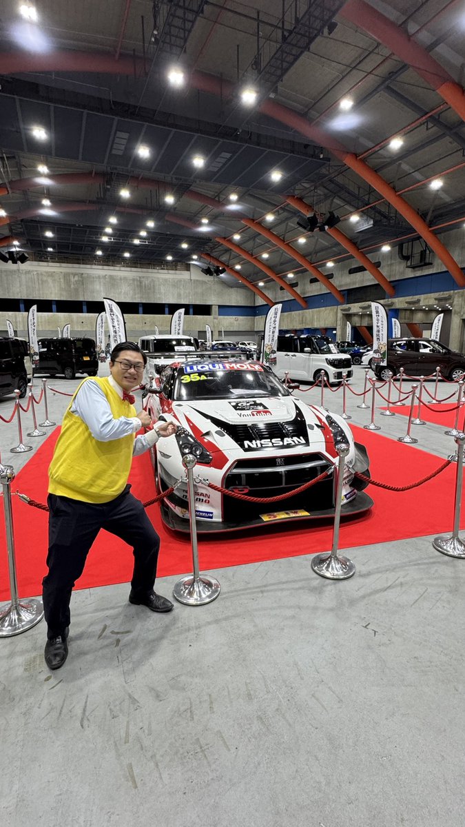 tetsutetsuyatsu's tweet photo. 2日目！
本日も10:00～スタート🚗
ってヤツですよ🚙
#NISSAN
#ハイブ長岡 https://t.co/VWyAr5PcRn