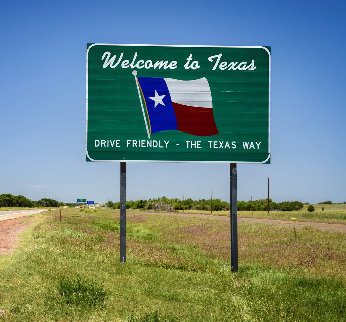 TrendingBitcoin's tweet image. State of Texas bought $10,000,000 worth of #Bitcoin for its strategic reserve.

USA is buying Bitcoin 🚀