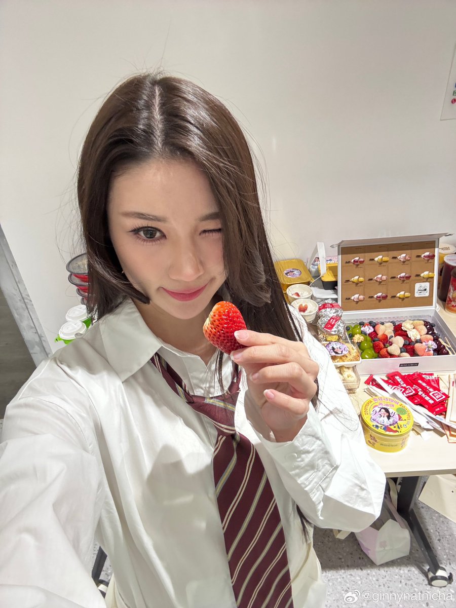 ginnilys's tweet image. peak babygirlism