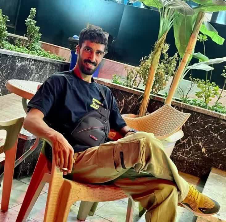 دریافتی 
سلام ممکنه اسم این جوون رو هم بگید. سعید خورچه فراهانی ۱۸ دی تو همون ساعات اولیه تو محله افسریه تهران به سرش شلیک کردن و جونشو از دست داده پیام یکی از اعضای خانواده‌ش رو دیدم مثل اینکه خودشون میترسن که اسمش رو بگن.