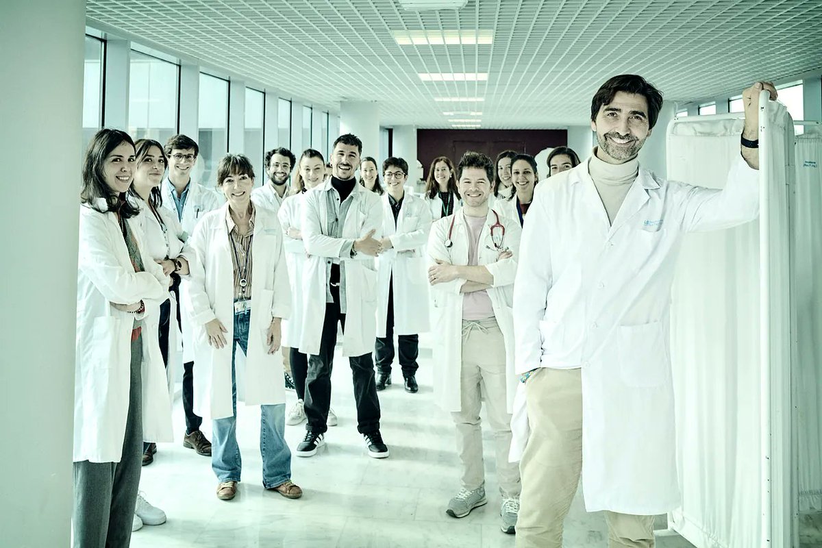joseadserias's tweet photo. El Dr. @antonioper_mar reivindica la investigación y la vocación médica como motor de cambio.

https://t.co/nEuqsqwsM6

@telva https://t.co/puRuTbe53h