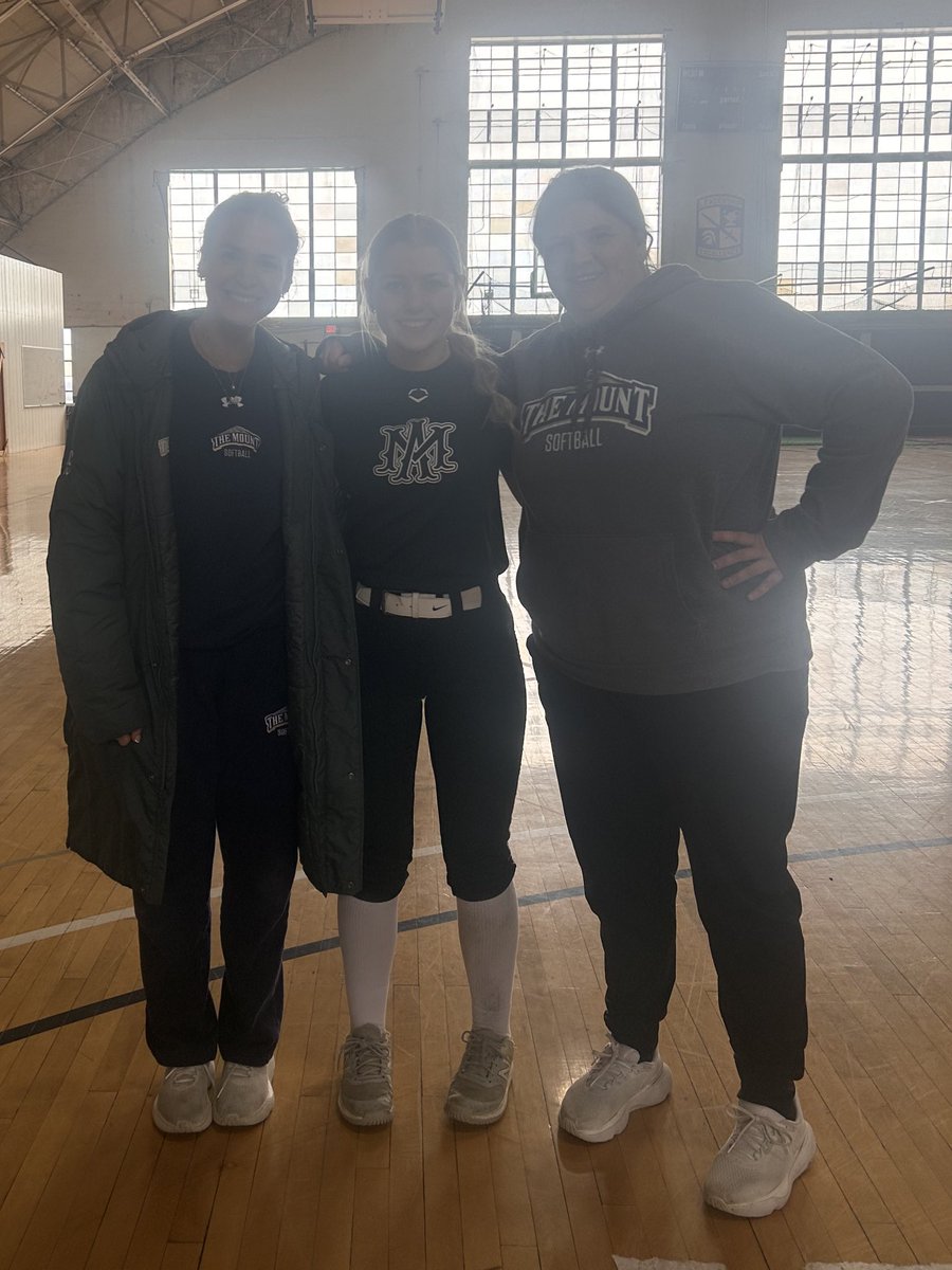 Claire Larson 2029 tweet media