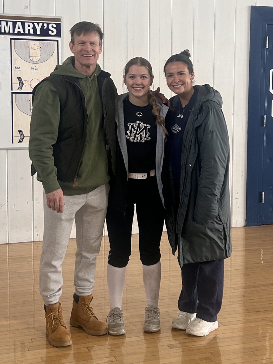 Claire Larson 2029 tweet media