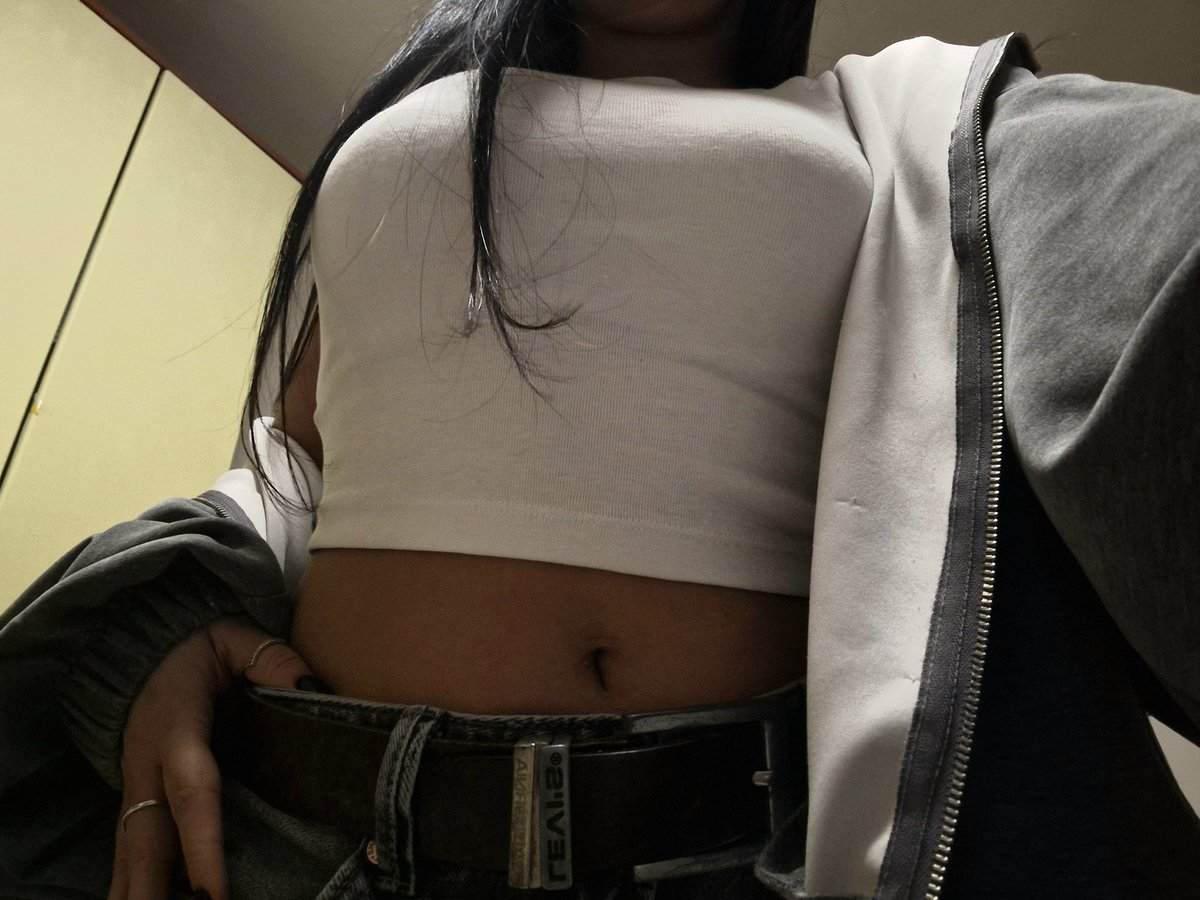 lily⁷ tweet media