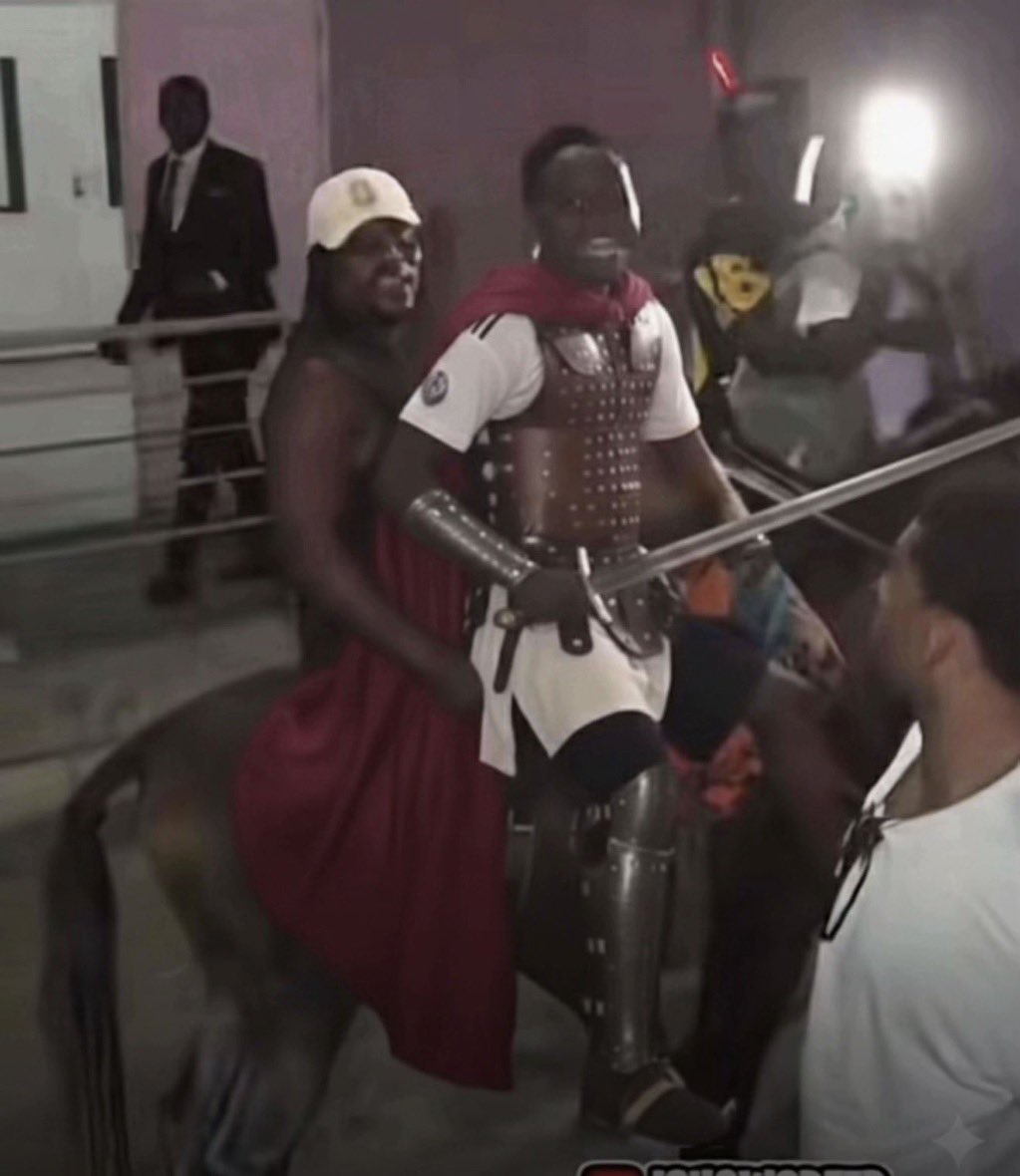 NEFERTITI tweet media