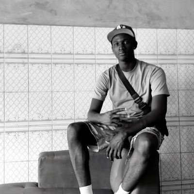 franckiny2006's tweet photo. #NouvellePhotoDeProfil https://t.co/0q8ZcR4syU