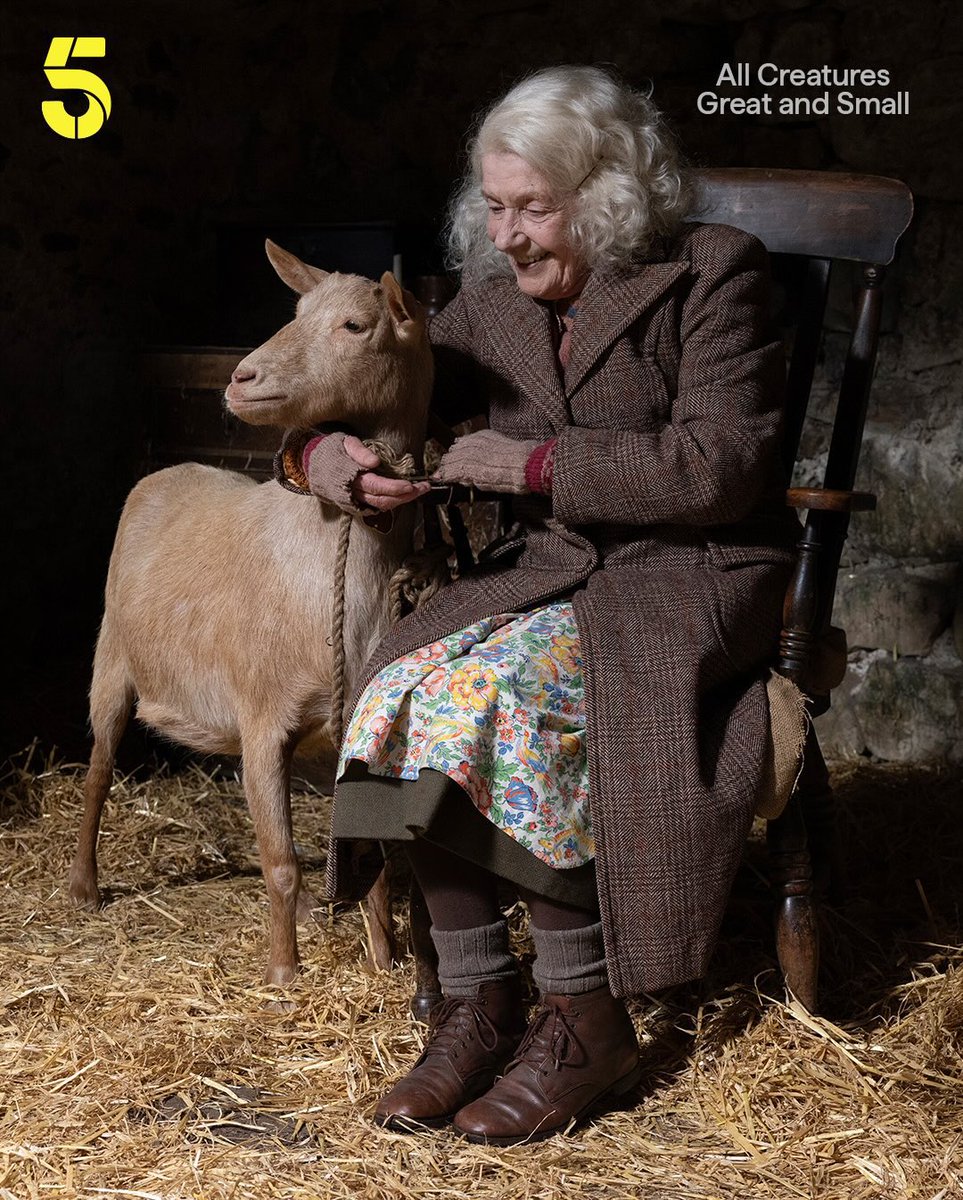 it’s been a month since we left Mrs. Stokes alone in her farm with her de!d goat (amongst many other atrocities) and called it: comfort and joy. 1 month &amp; i’m still furious about this nonsense of a CS #acgas