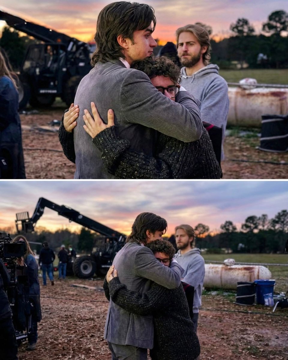 StrangerNews11's tweet image. Gaten was there for Joe’s last day on set — real-life brothers 🥹