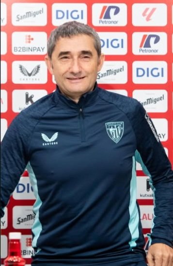 nanovasco's tweet photo. 11 DERROTAS EN 21 PARTIDOS

6° EQUIPO MAS GOLEADO JUNTO AL MALLORCA

A LA SUPERKOPA NI TE PRESENTAS

LA CHAMPIONS "NO ES NUESTRA COMPETICION"

ESTAS VIVO EN KOPA Y NO SABES NI COMO

PERO OYE, QUE NOS DIÓ UNA SUPERCOPA Y UNA COPA, SI LE CRITICAS AL ENTRENADOR ERES ANTI-ATHLETIC https://t.co/Nq5mcvSWfg