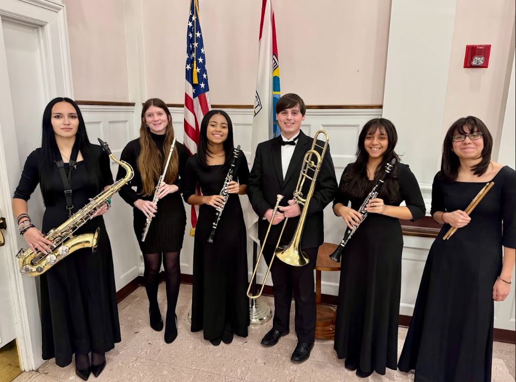 Fenton Bands tweet media