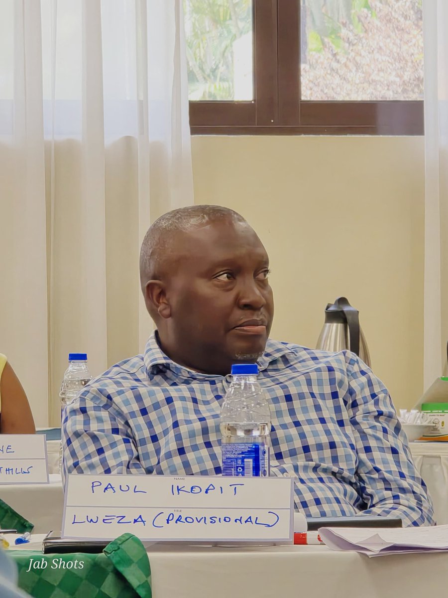 Rliuganda2's tweet photo. School mode: On!

Doris Lessing: "That is what learning is. You suddenly understand something you've understood all your life, but in a new way". https://t.co/BHUJozFOid