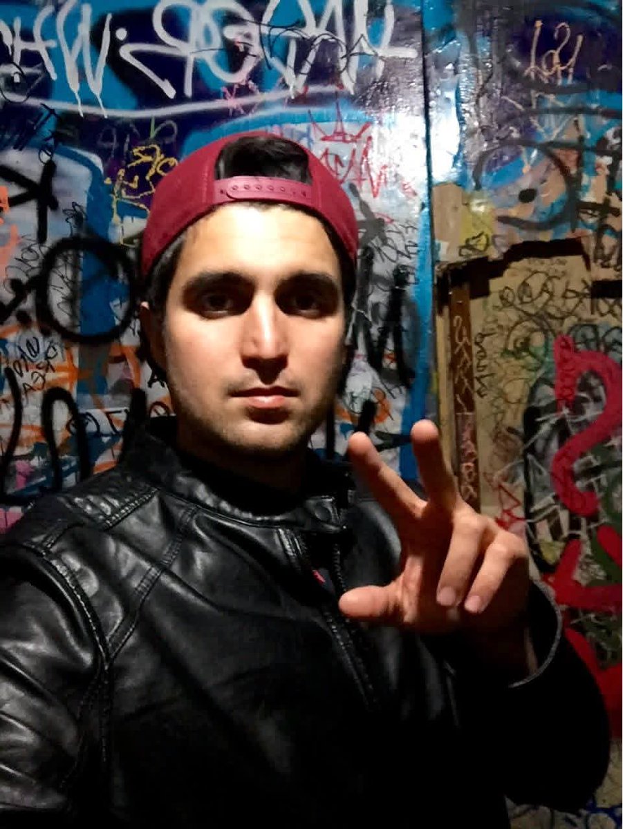 Terabluff's tweet image. Dicen que en fotitos estoy hot pero la neta es que en persona me veo mejor. ✌️ #Terabluff #Tijuana #Rap #Freestyle #Redbull #MetaversoUnderground #Underground