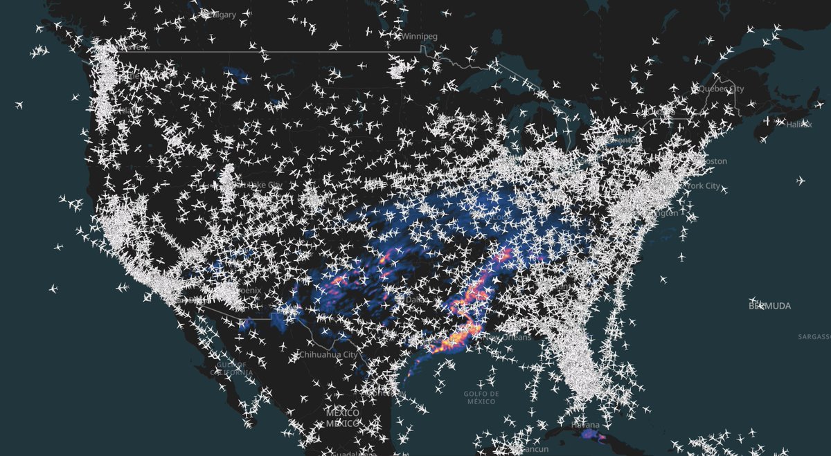 🚨 Massive winter storm hits the US: Nearly 12,000 flights canceled this weekend. 

From power outages to treacherous icy roads, chaos ensues across the country. 

Most impacted airlines:

American Airlines – 4215
United Airlines – 1646
Southwest – 1361 

Stay safe and indoors if