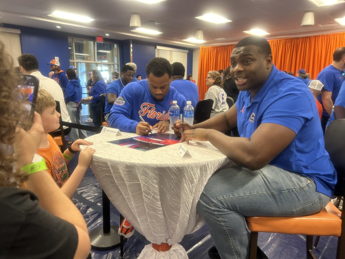 Florida Victorious tweet media